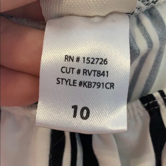 Jumps you a few stains but cute and comfy casual - Picture 6 of 16